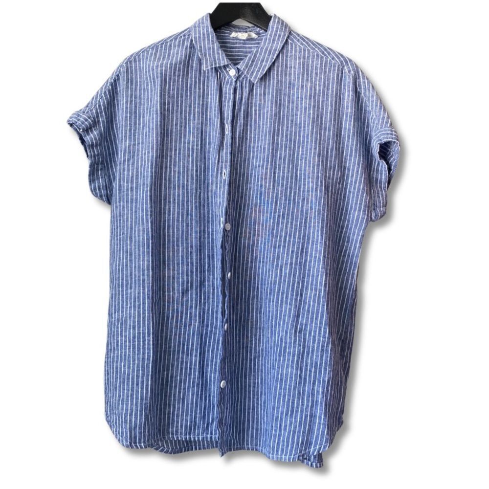 Beach Lunch Lounge Striped button up, blue and white size M women’s lightweight